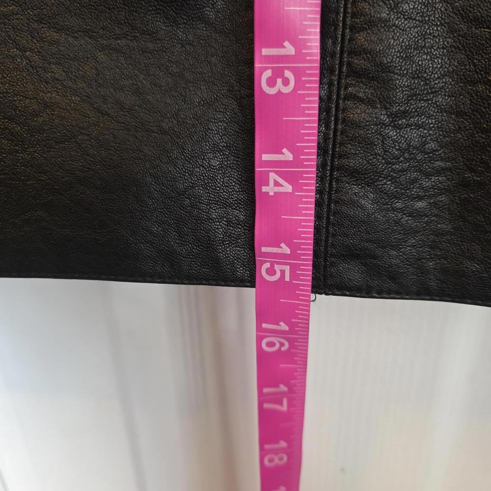 Lulu's Black Faux Leather Mini Skirt with Back Zipper and Pockets-Medium - Picture 7 of 8